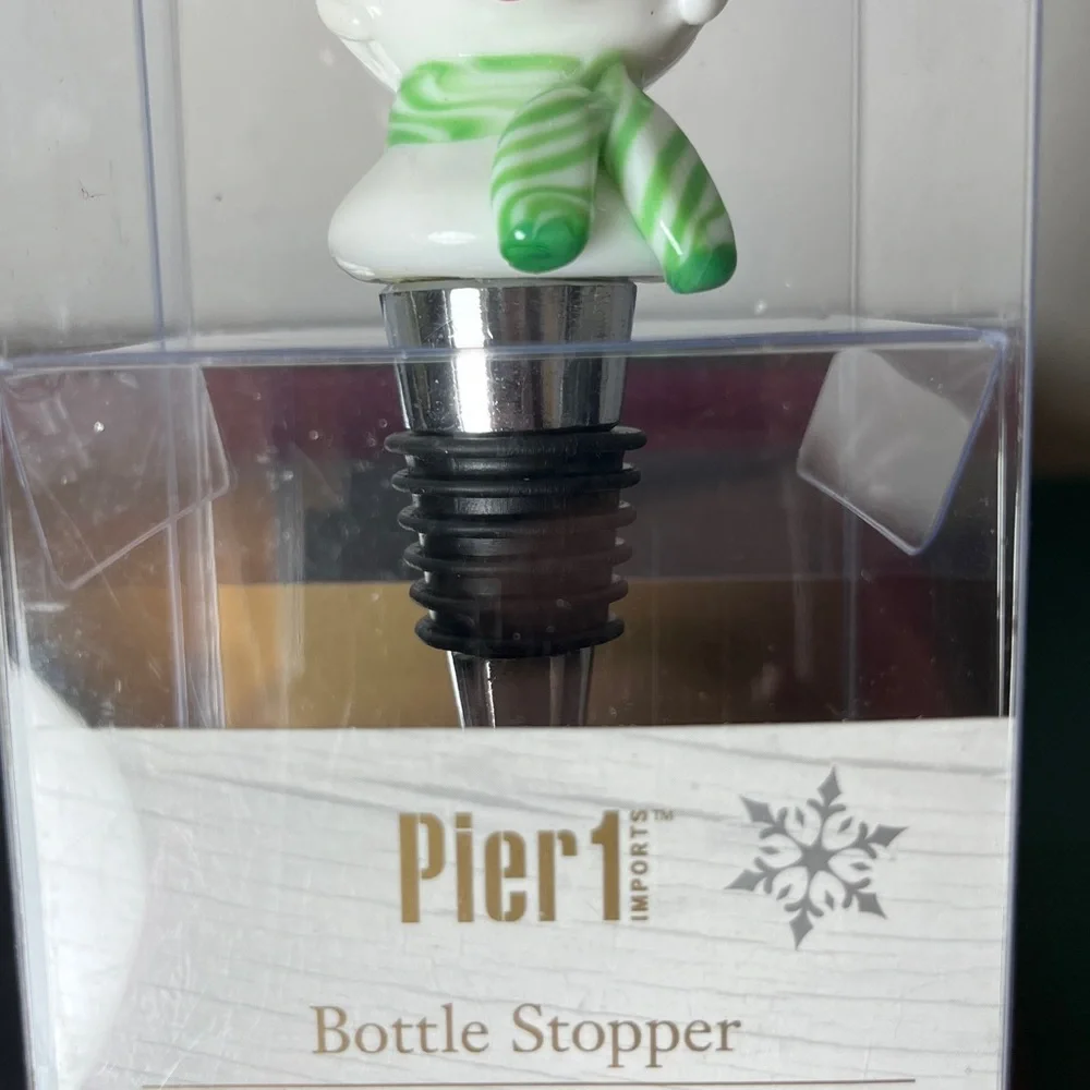 Pier 1 Ceramic White Dog w Red Earmuffs Green Scarf Holiday‎ Wine Bottle Stopper